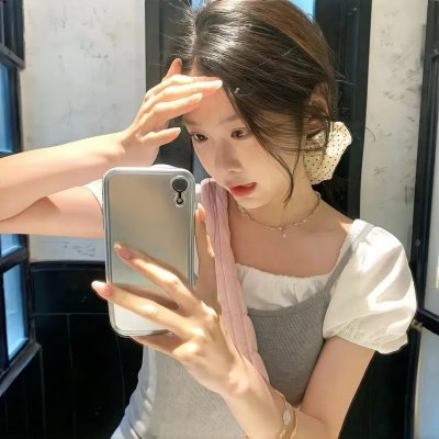 四个孩子走进银行